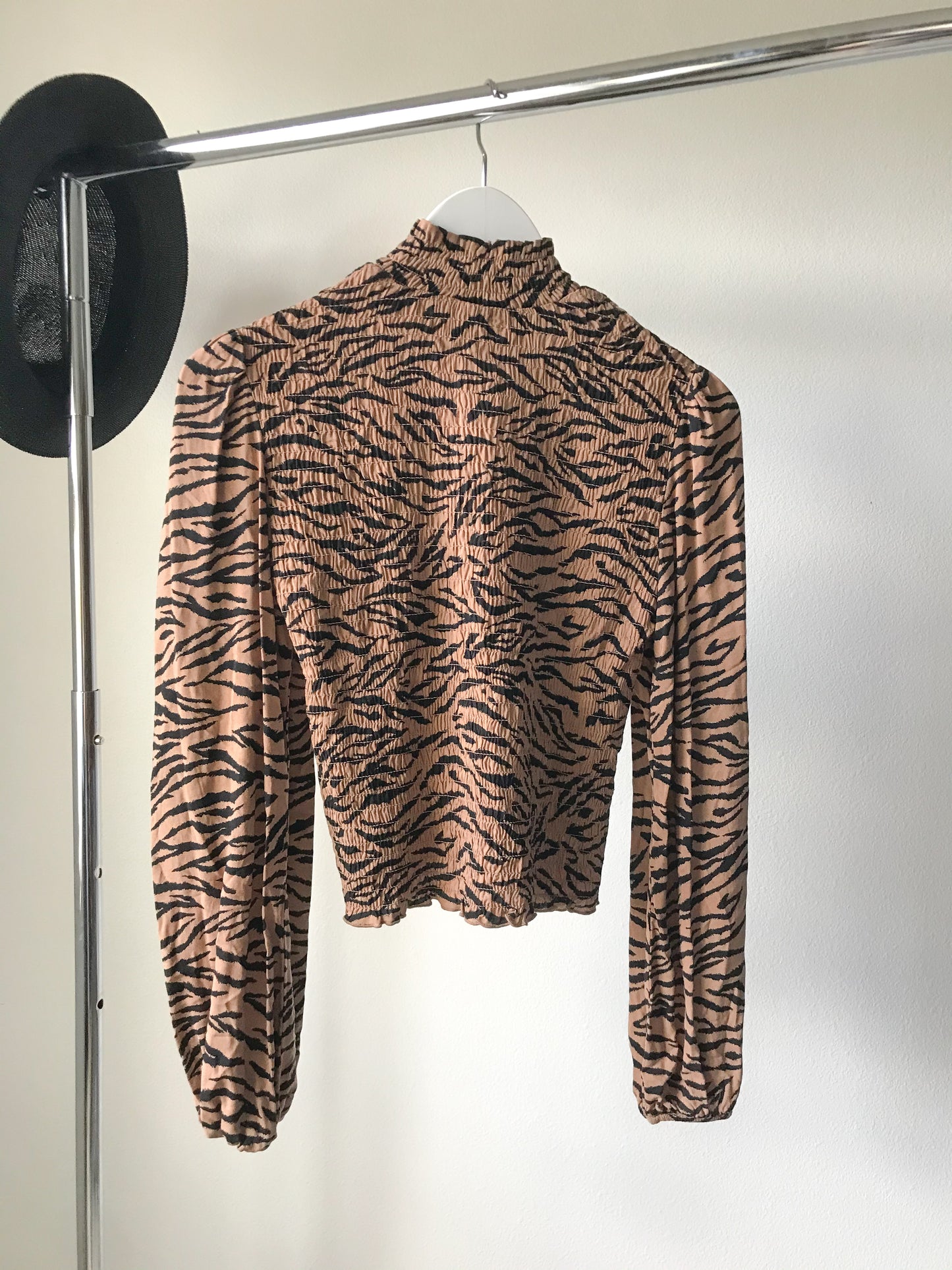 Outfit bundle. Size Small