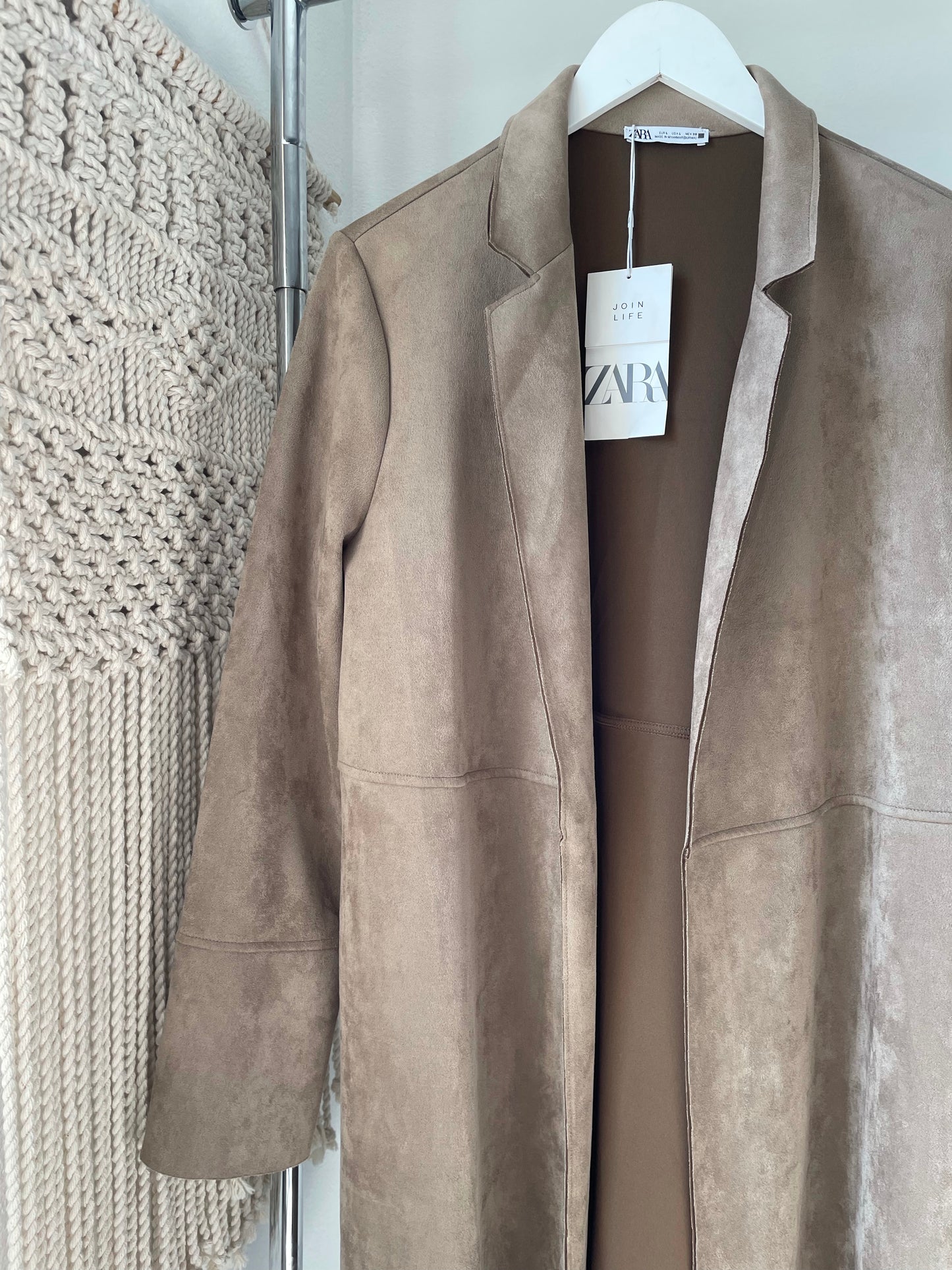 Curated Capsules. Taupe. Size Large. 6 items.