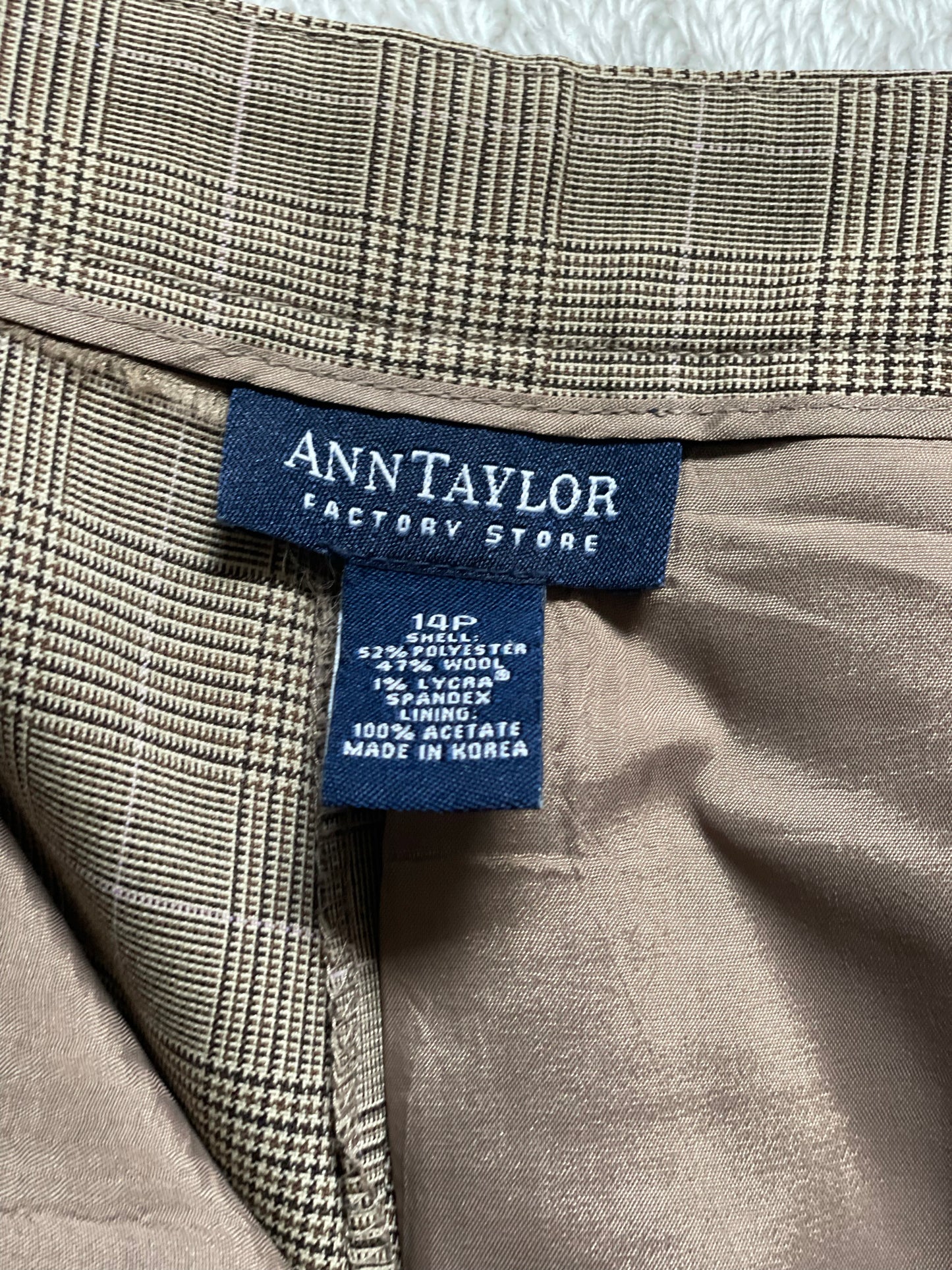 Curated Capsules. Taupe. Size Large. 6 items.