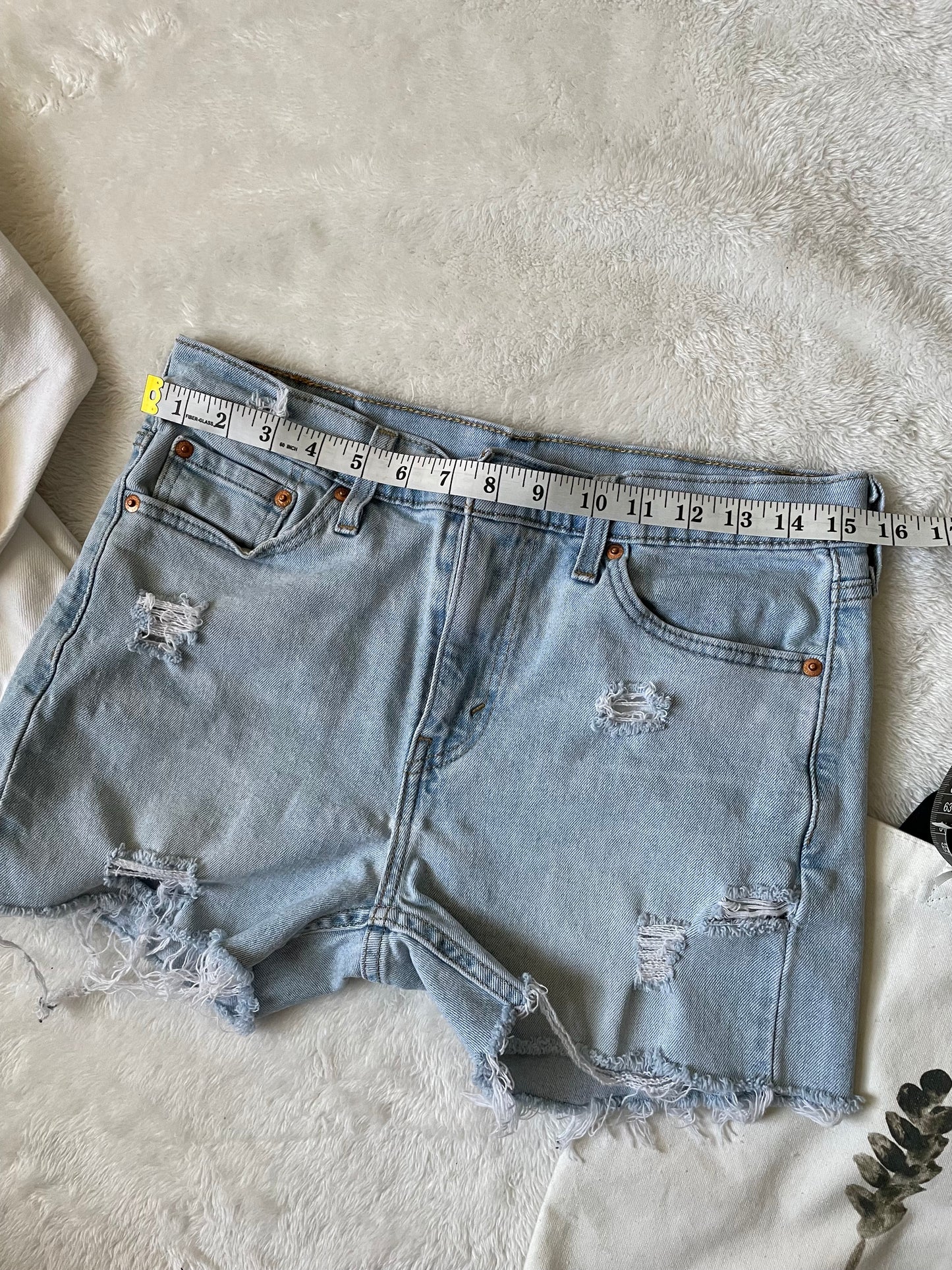 Levi’s light washed Upcycled 3" shorts. Size 30.