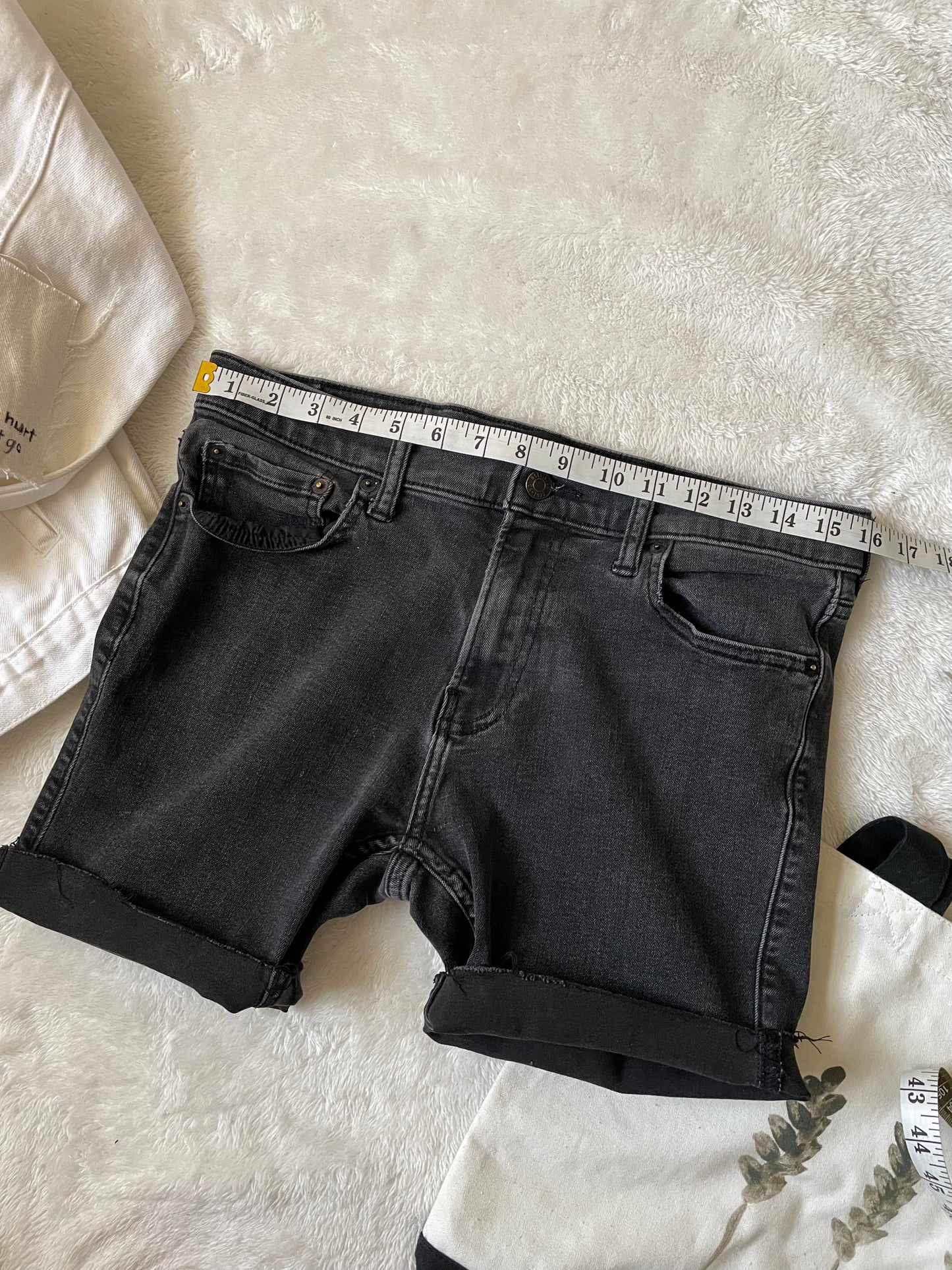 Hollister  Dark gray upcylced shorts. Size 32
