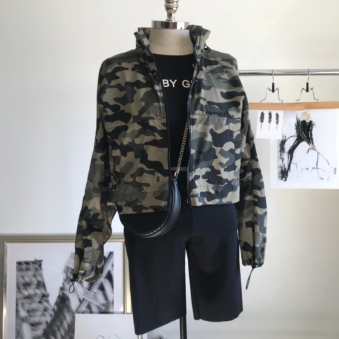 Zara camo windbreaker jacket. Size Large.