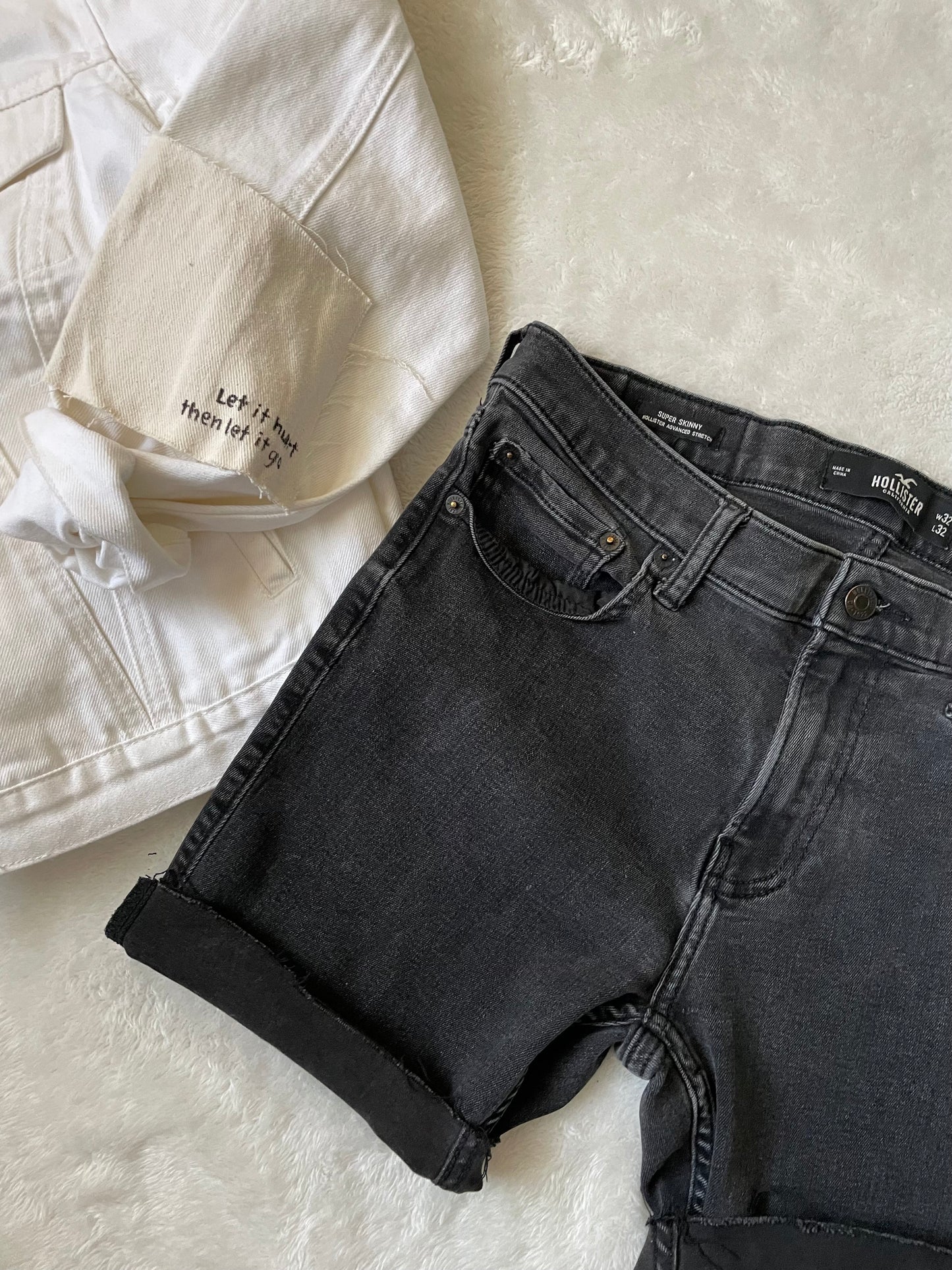 Hollister  Dark gray upcylced shorts. Size 32