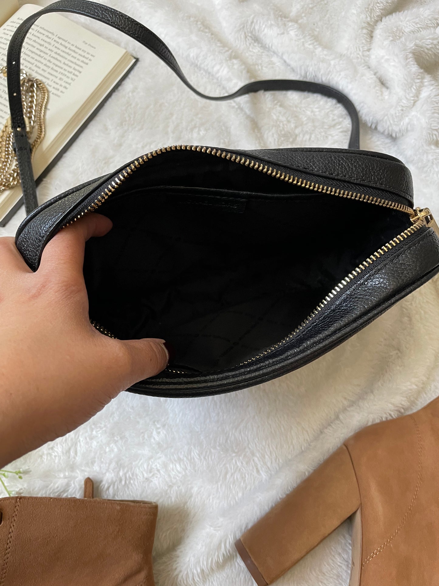 Michael Kors Fulton crossbody in Black