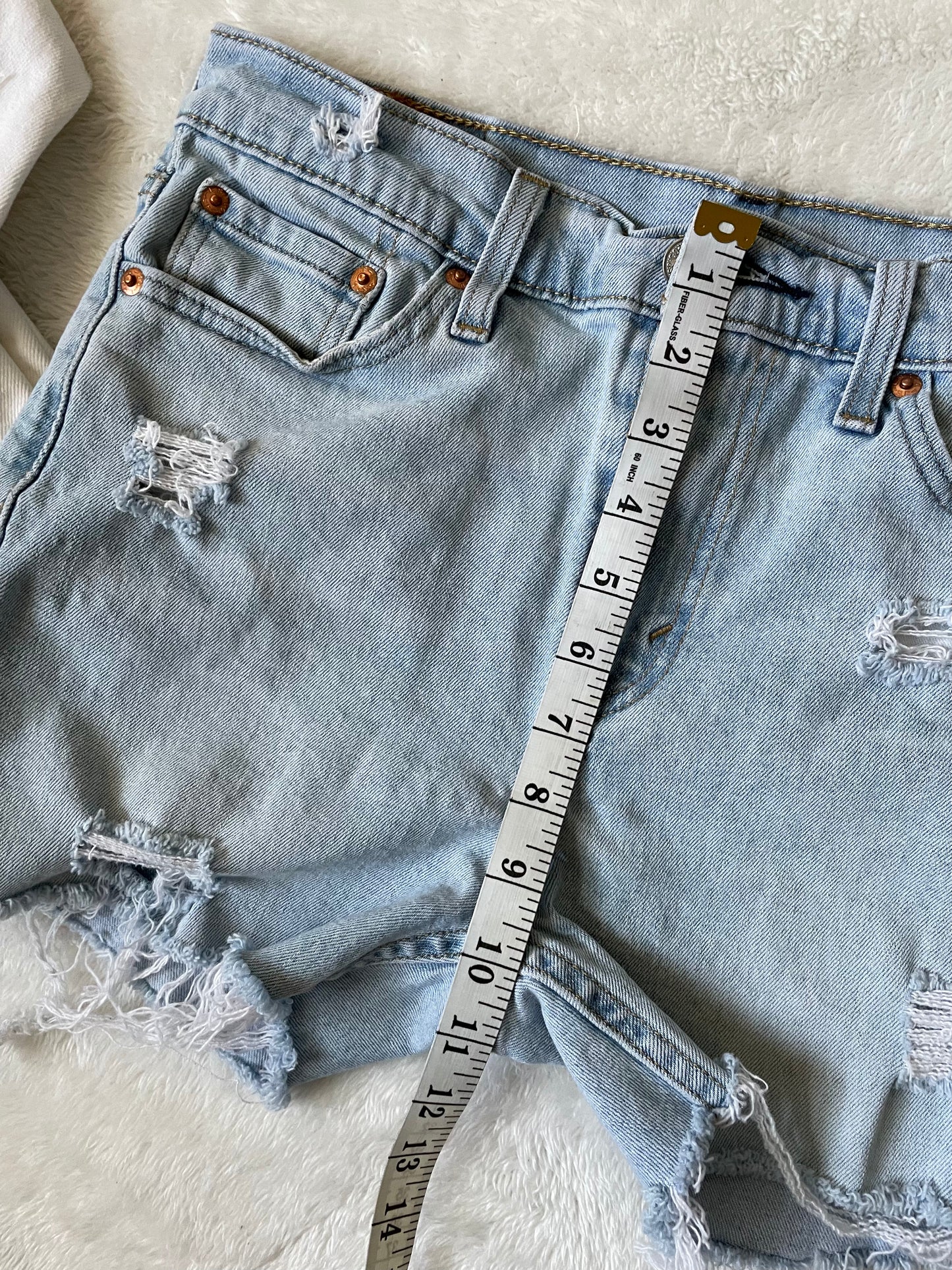 Levi’s light washed Upcycled 3" shorts. Size 30.