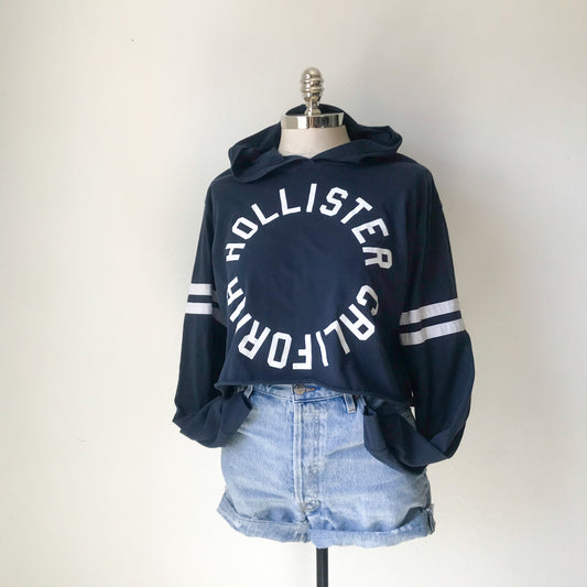 Long sleeve hooded tee Large.