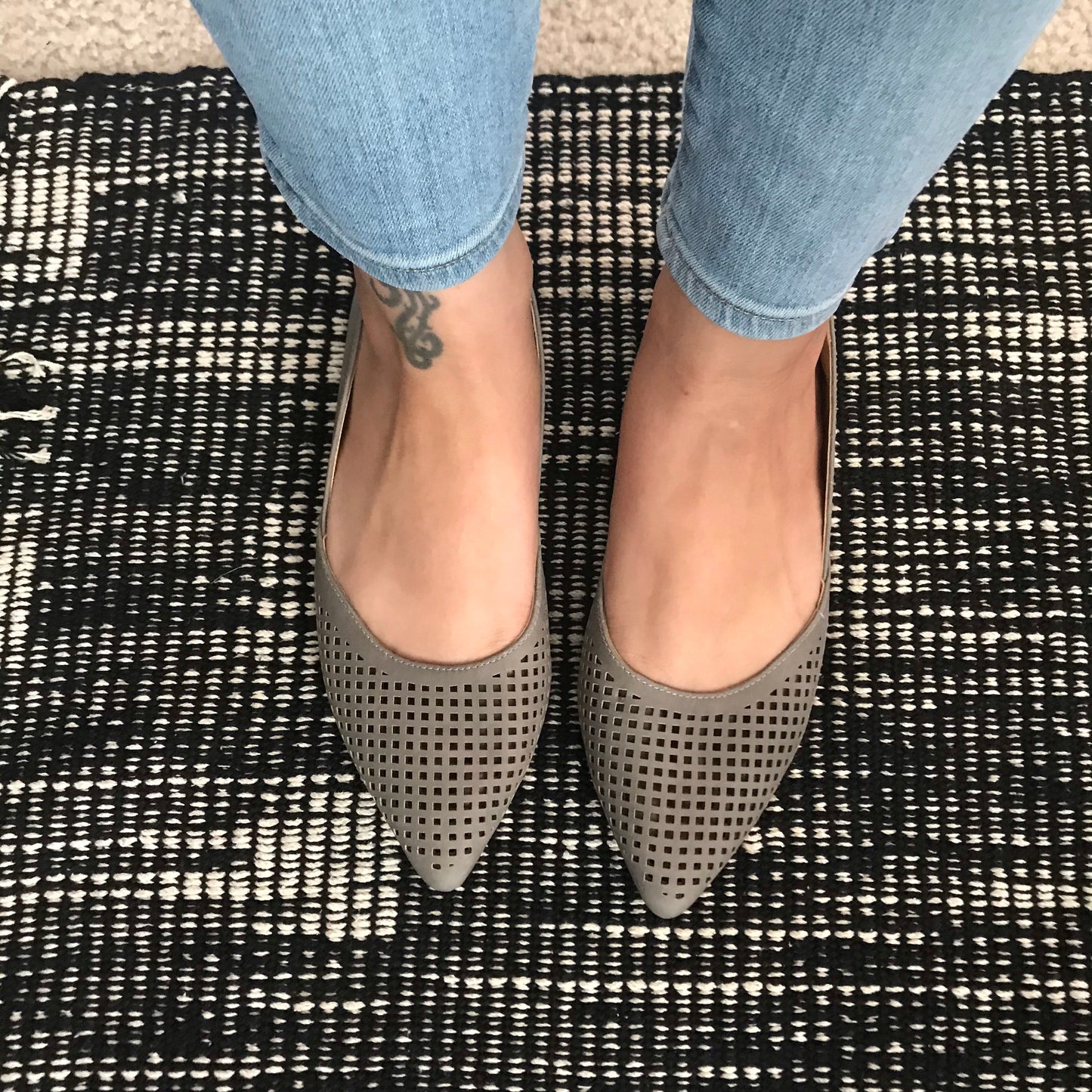 Gray pointed toe flats