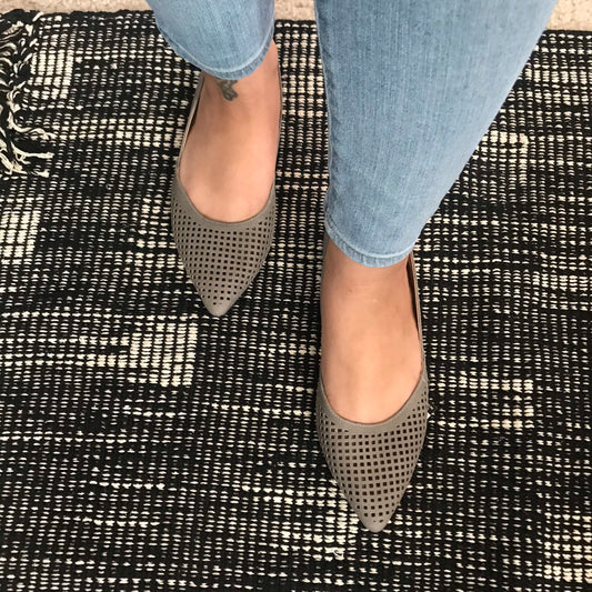 Gray pointed toe flats
