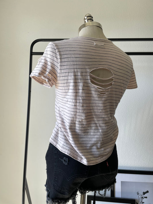 Madewell distressed t-shirt. Size medium.